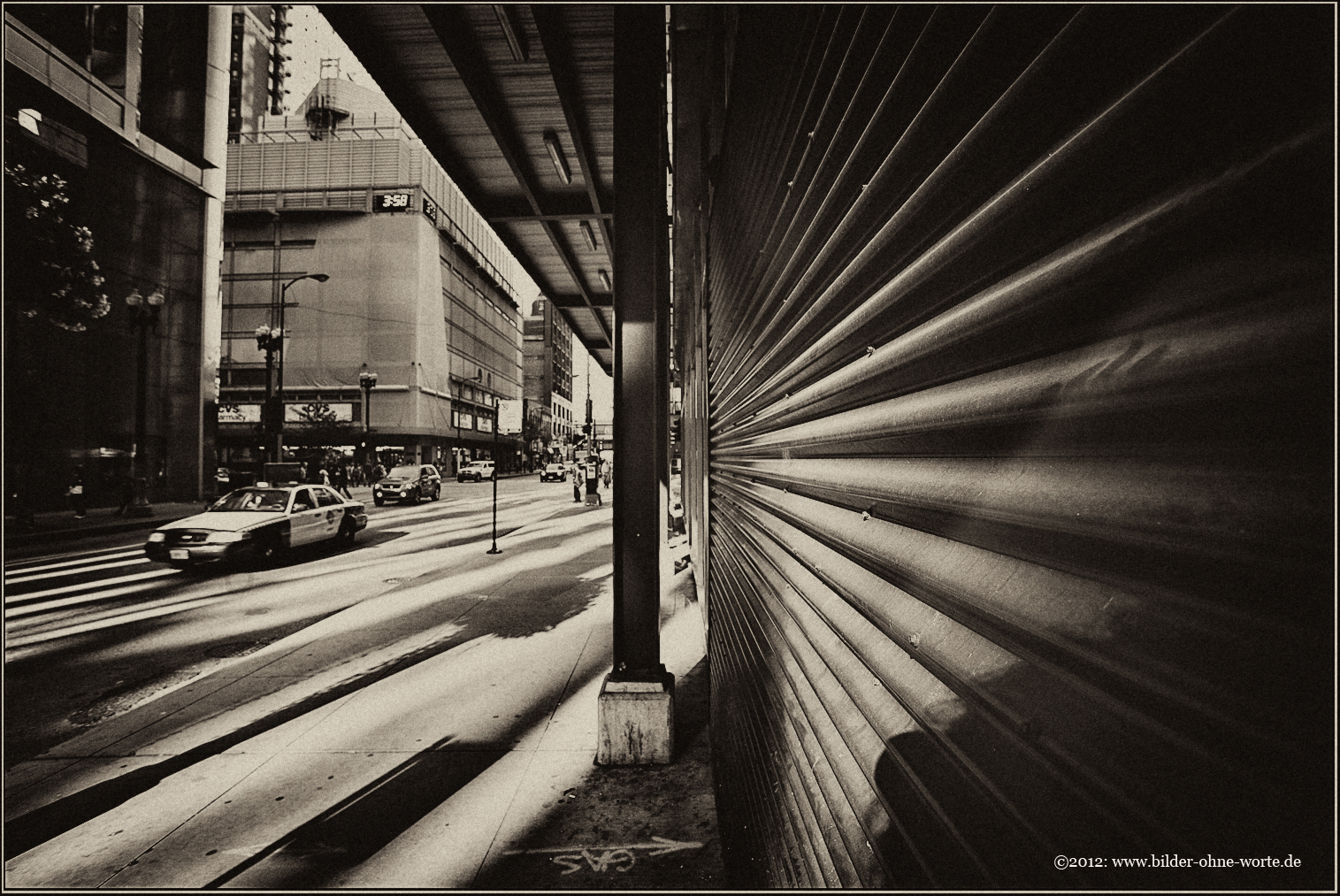 2012 09 USA 1122klTrxtsw